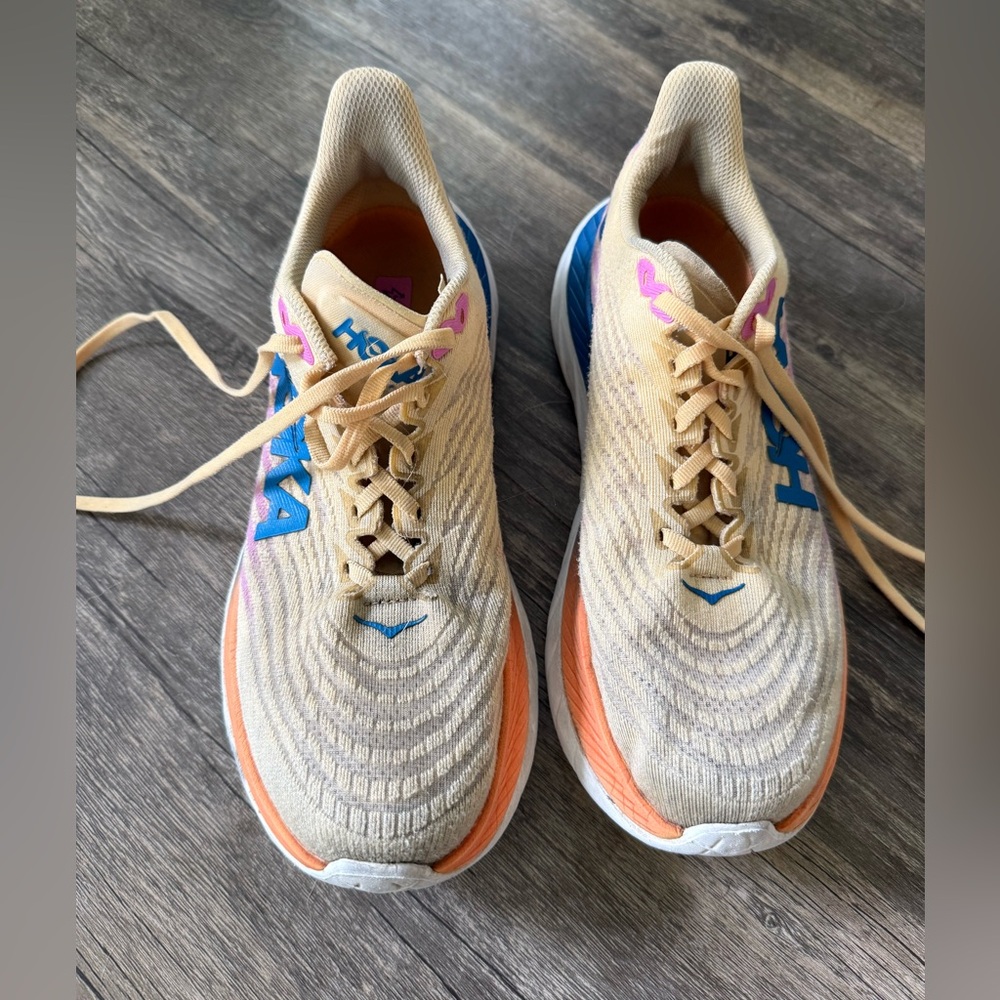 Women’s Hoka Mach 5 size 8.5